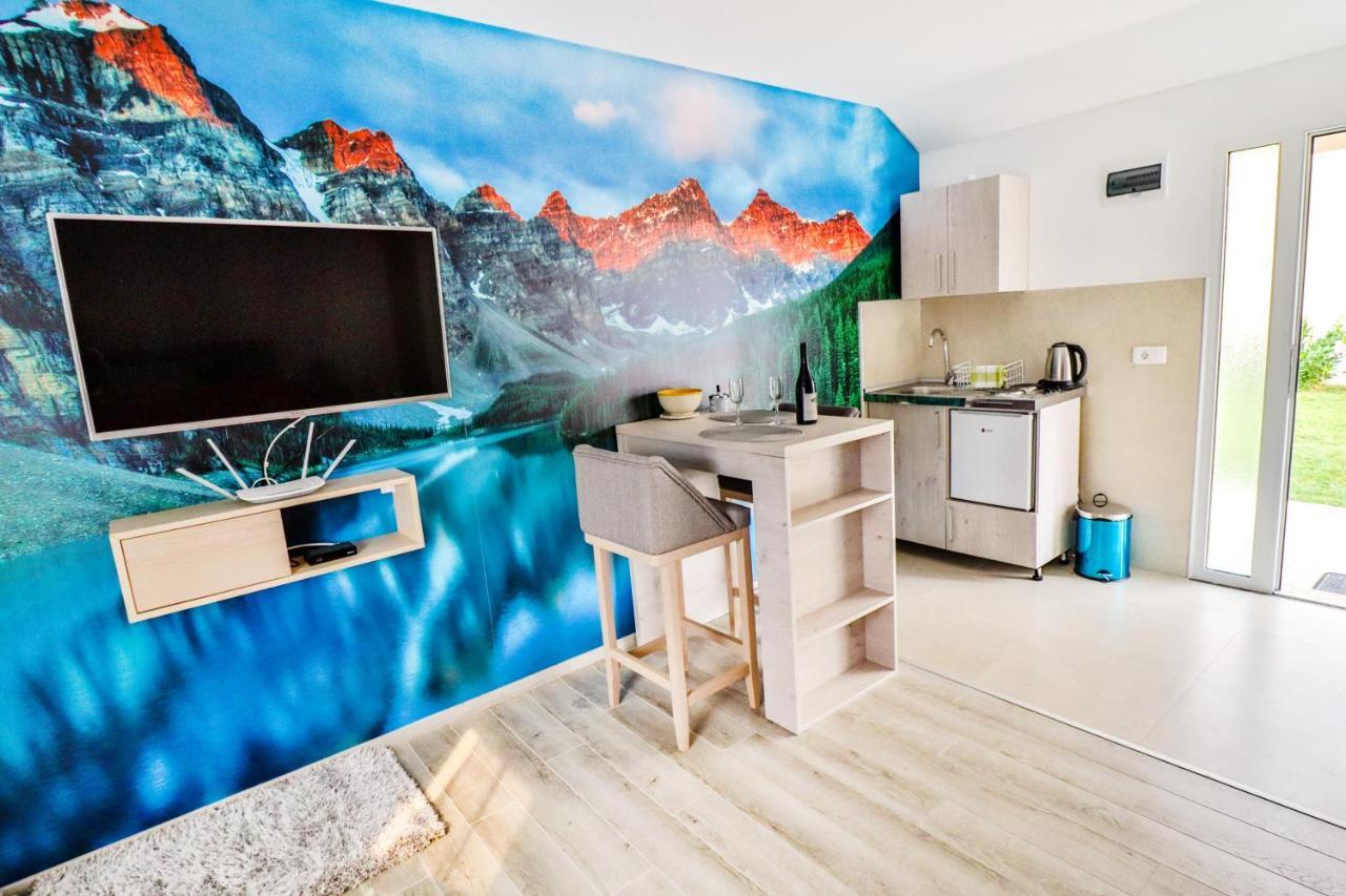 Simo Apartments Airport Podgorica Bagian luar foto