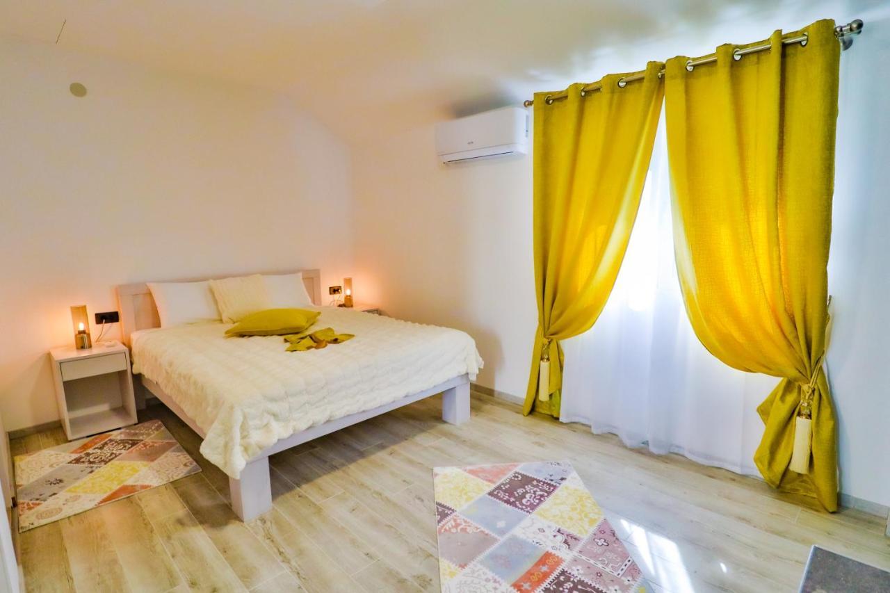 Simo Apartments Airport Podgorica Bagian luar foto